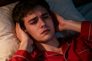 Tinnitus jako stav mozku: proč nezmizí ani ve spánku - Médium.cz